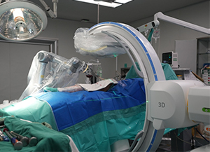 骨科手術機器人影像設備首選三維C臂還是CT？